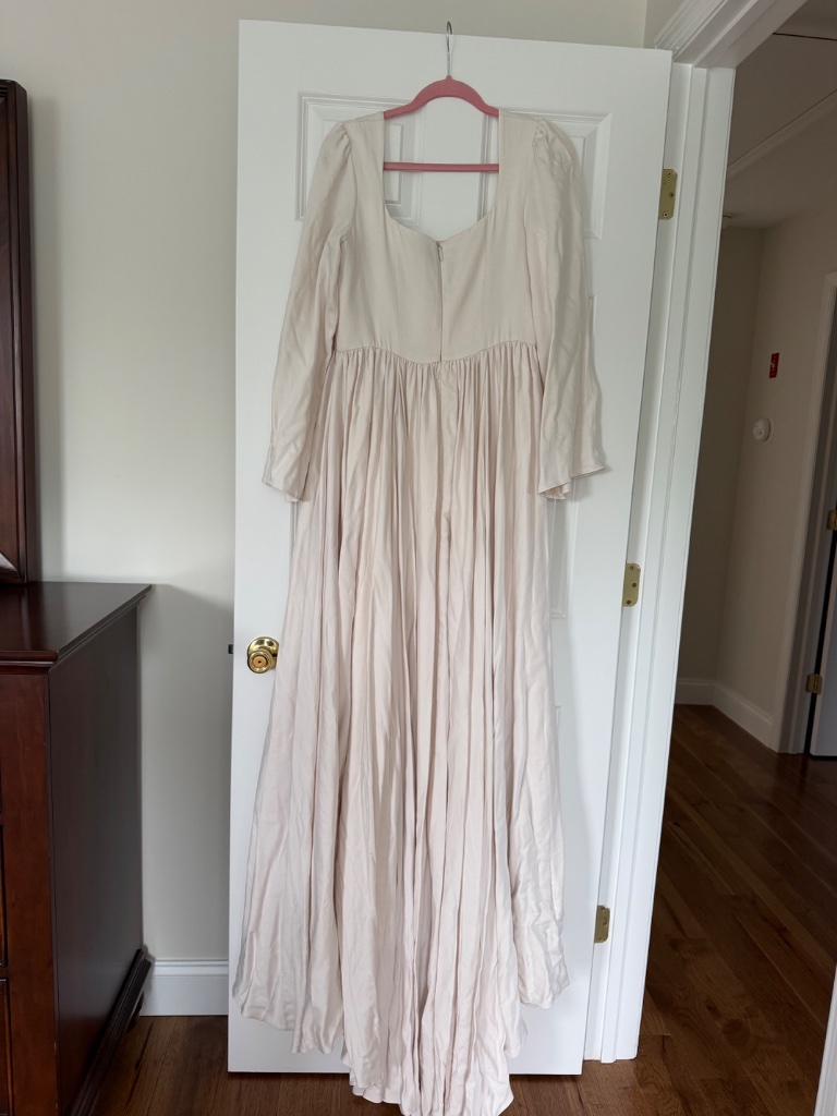 The Roofer’s Granddaughter Wedding / Ceremony Dress Size Uk 12 / Us 8 — image 6 of 8